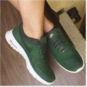 Nike Air Max Olive Green